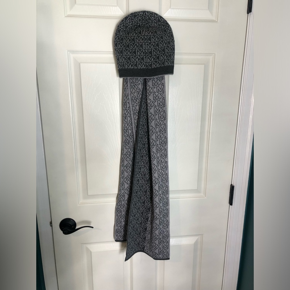 Michael Kors Gray Scarf and Hat Set